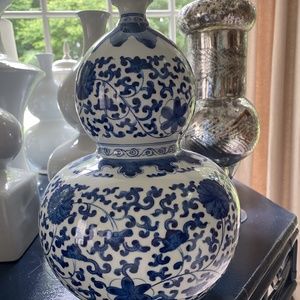 COPY - Williams Sonoma China Vase Brand New